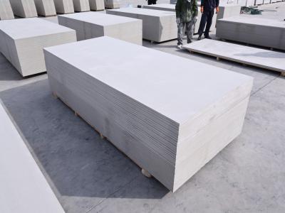 الشركة المصنعة Superior Replicated wood-grain surface panel